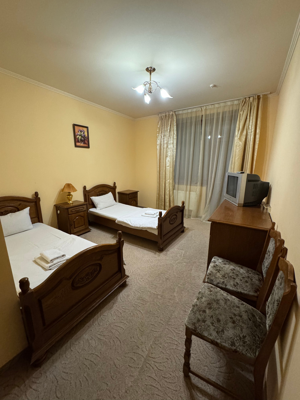 Номер у River Side Hotel
